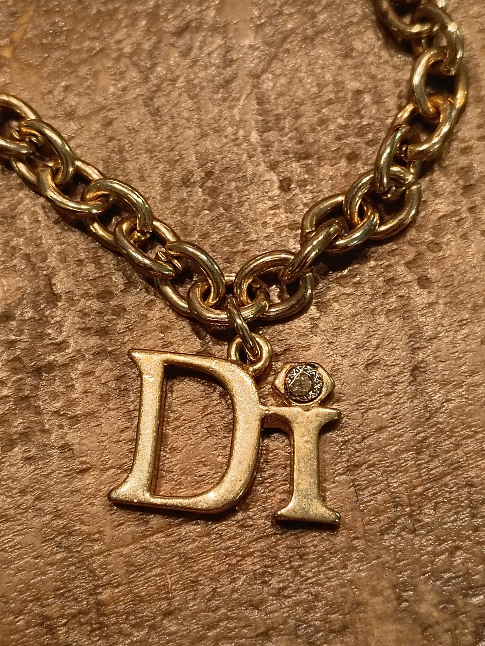 Avon ? Lady Di Gold Tone Bracelet with Accent Stone